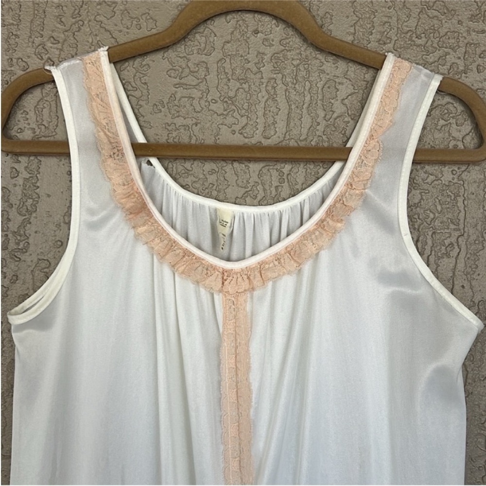 Vintage Lace Embroidered Nightgown & Robe Set White Nylon Made USA Large - Picture 5 of 14